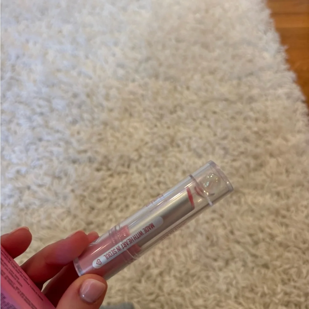 Kaja Juicy Glass Instant Hydrating & Plumping Lip Balm - Picture 4 of 7